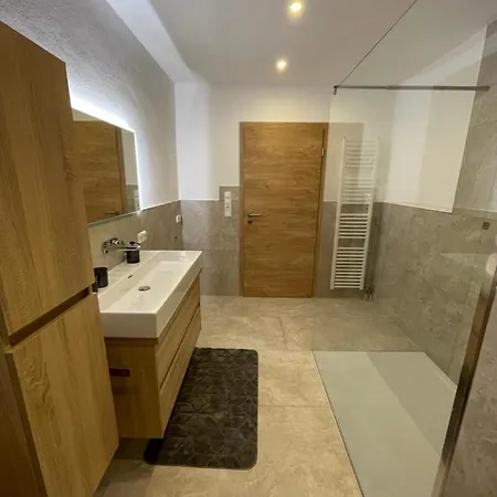 Moser Apartman *